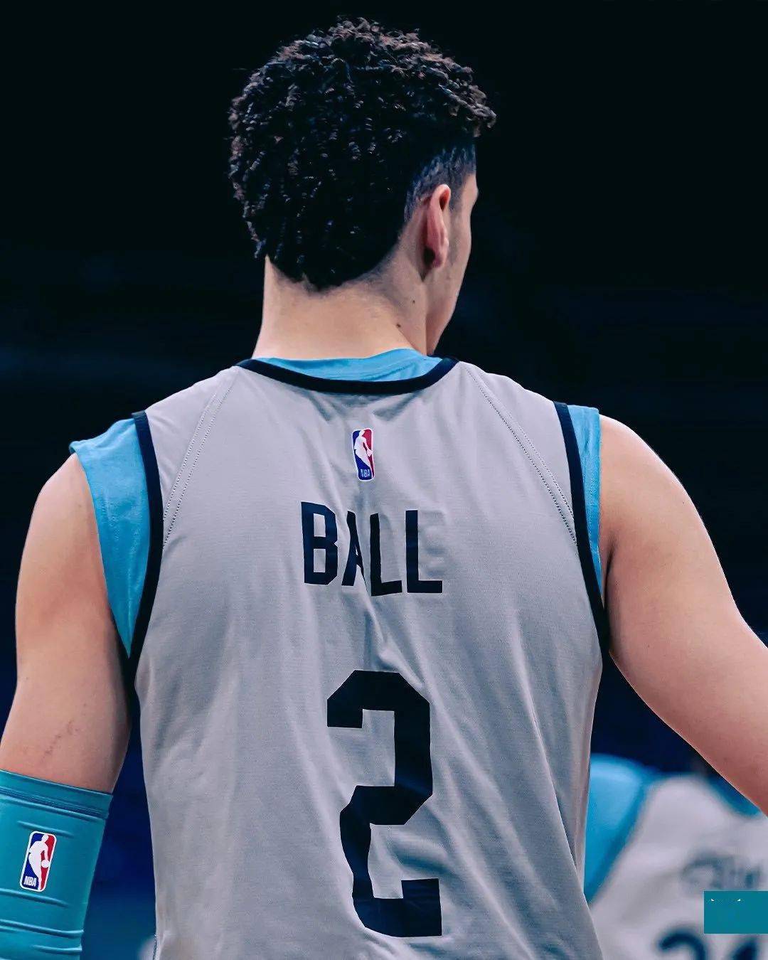 D角色为轴 D角色为轴