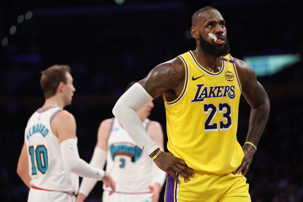 进攻端重新 进攻端重新